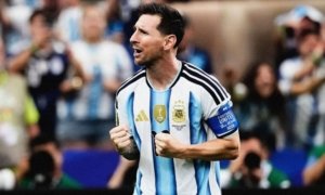 Messi tampil bersama Argentina pada pertandingan kontra Austria