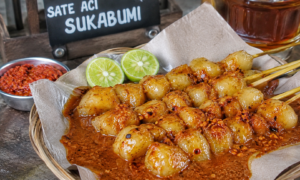 Sate Aci Sukabumi Jadi Camilan Gurih yang Semakin Digemari