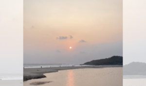 Pesona Pantai Pasir Putih Ujung Genteng: Destinasi Eksotis di Sukabumi untuk Tempat Healing